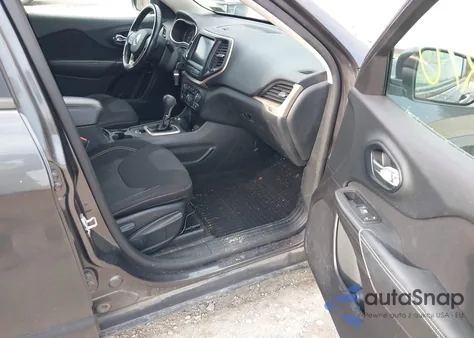 2015 Jeep Cherokee Latitude Altitude z USA, uszkodzony, nr VIN 1C4PJMCS7FW746063